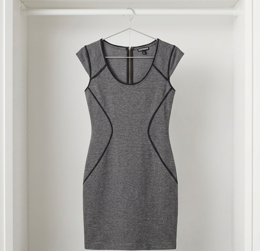 Vestido entallado gris con zipper